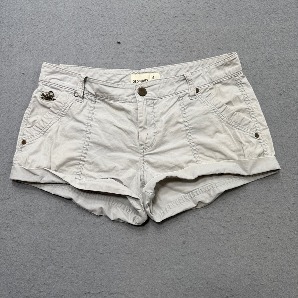 Old‎ Navy Booty Shorts Women's 4 Beige Low Rise Cuffed Hem Utility Outdoor Chino
